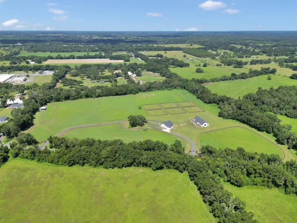 1631 W Highway 329 Citra FL 32113