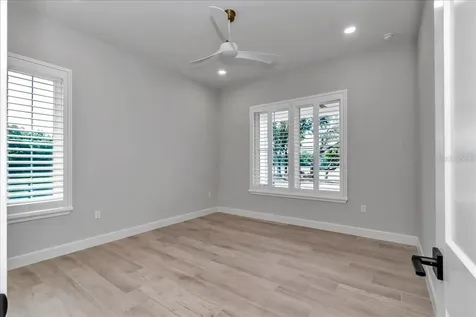 1631 W Highway 329 Citra FL 32113