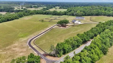 1631 W Highway 329 Citra FL 32113