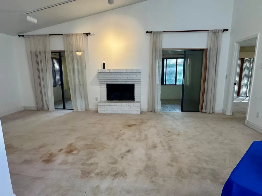 1053 W Pebble Beach Circle Winter Springs FL 32708