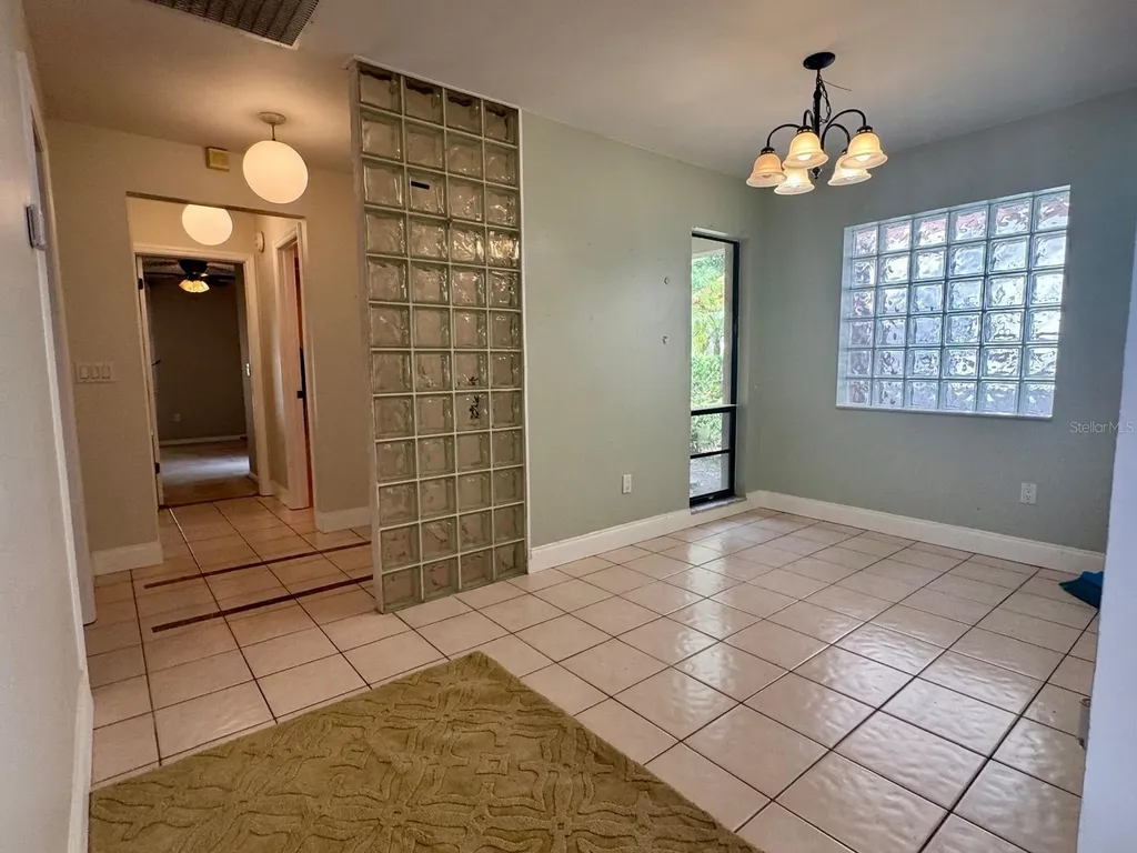 1053 W Pebble Beach Circle Winter Springs FL 32708