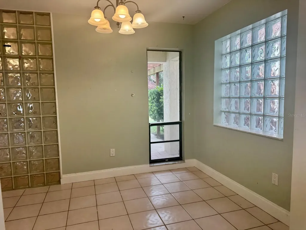 1053 W Pebble Beach Circle Winter Springs FL 32708