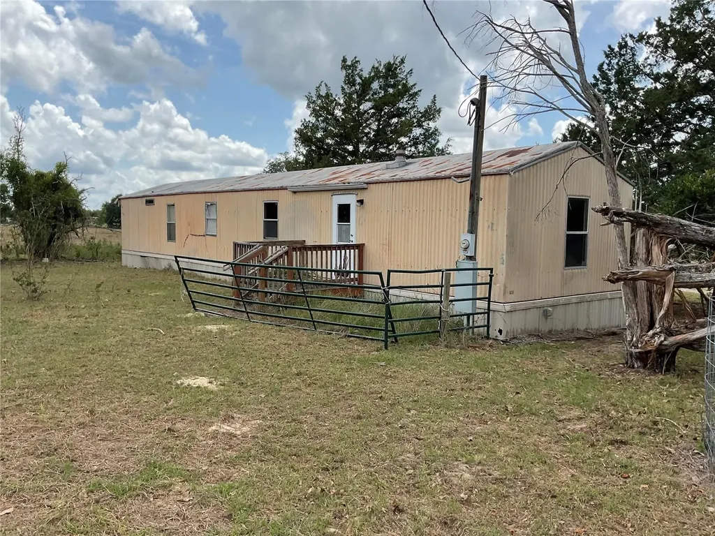 9750 NE 49th Street Bronson FL 32621