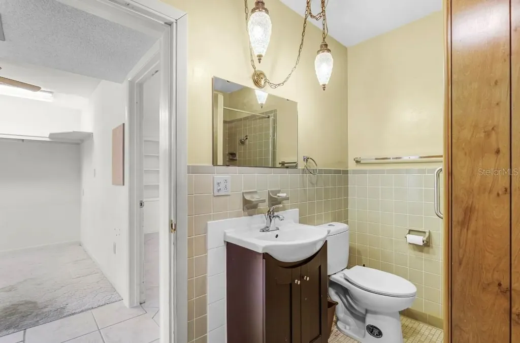 11812 Watts Court Tavares FL 32778