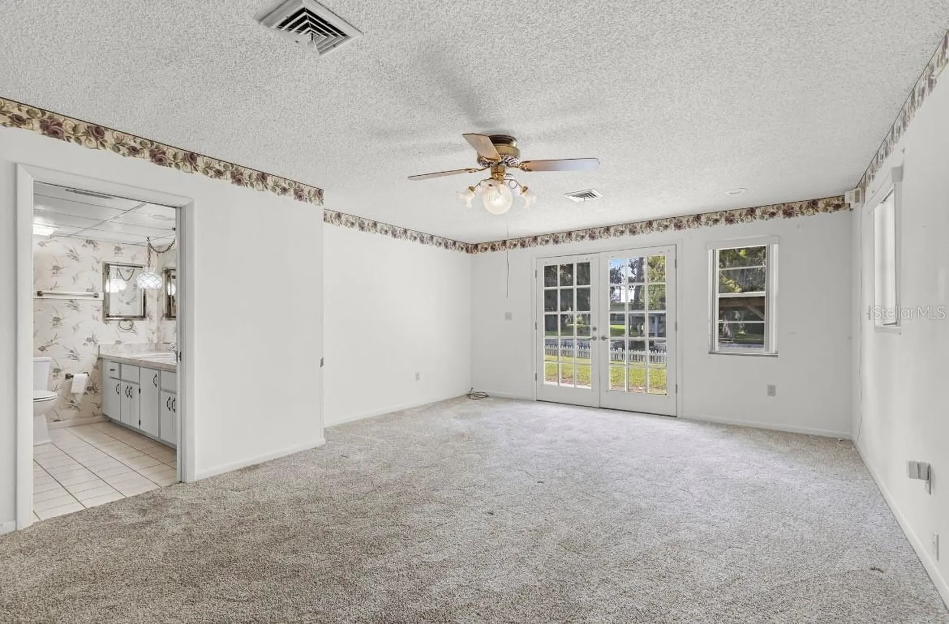 11812 Watts Court Tavares FL 32778