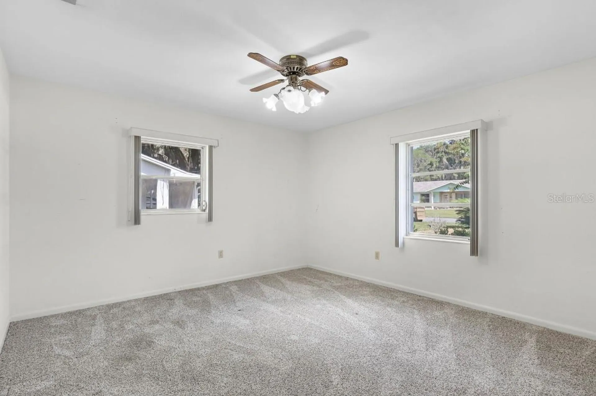 11812 Watts Court Tavares FL 32778