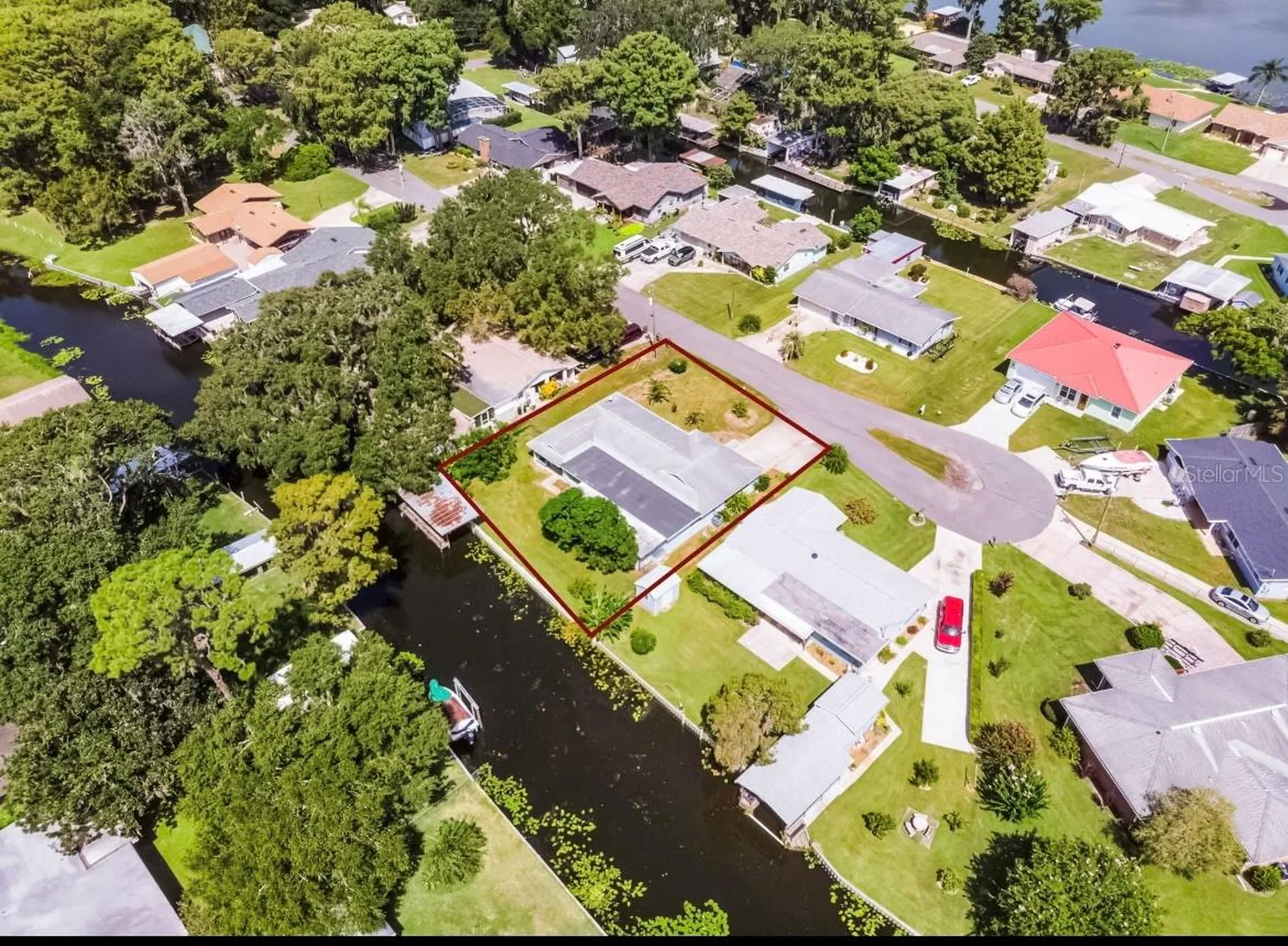 11812 Watts Court Tavares FL 32778