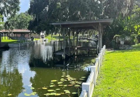 11812 Watts Court Tavares FL 32778