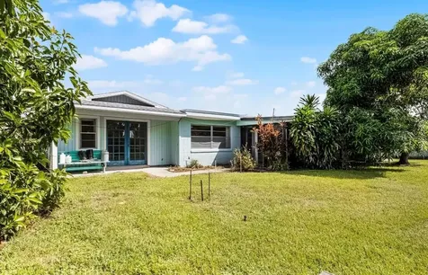 11812 Watts Court Tavares FL 32778