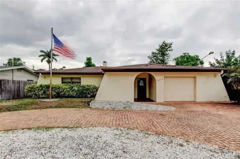 6409 41st Avenue N St Petersburg FL 33709