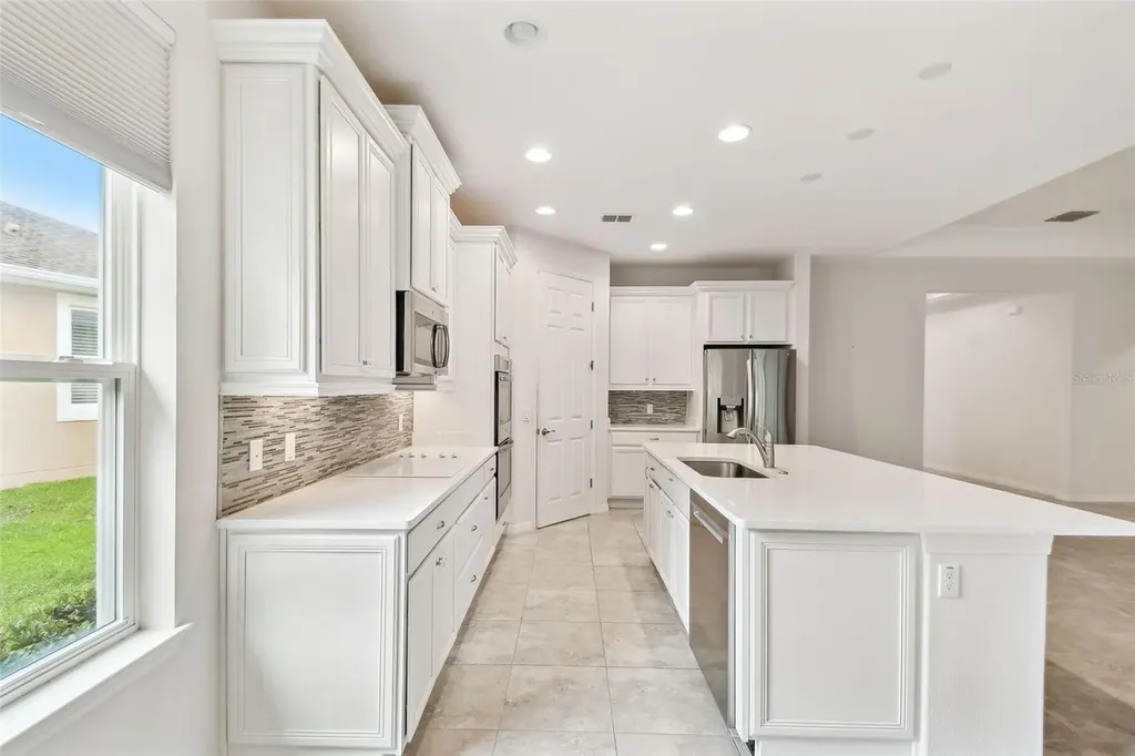 726 Irvine Ranch Road Kissimmee FL 34759