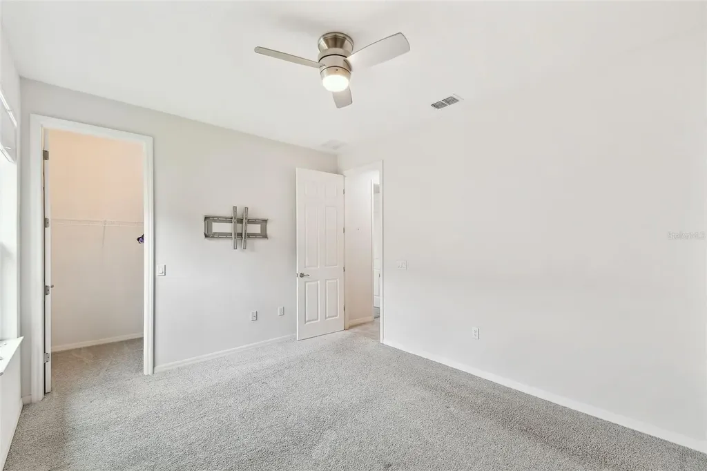 726 Irvine Ranch Road Kissimmee FL 34759