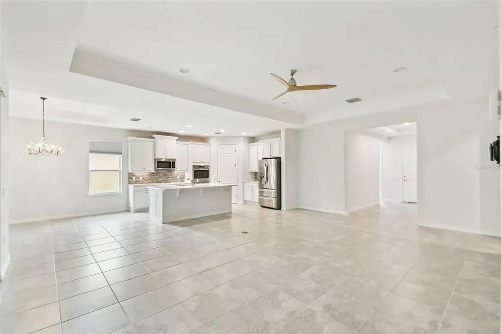 726 Irvine Ranch Road Kissimmee FL 34759