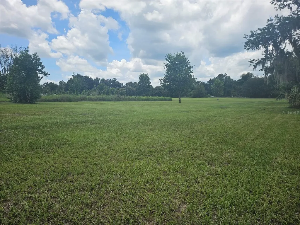2452 Welcome Road Lithia FL 33547