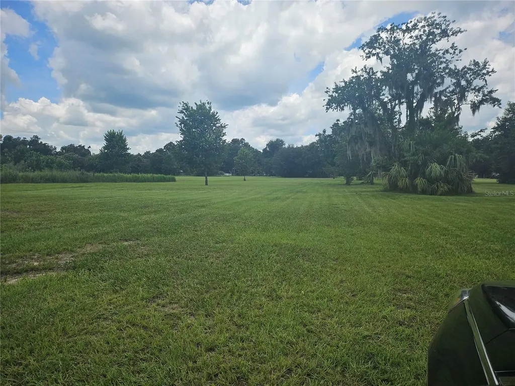 2452 Welcome Road Lithia FL 33547
