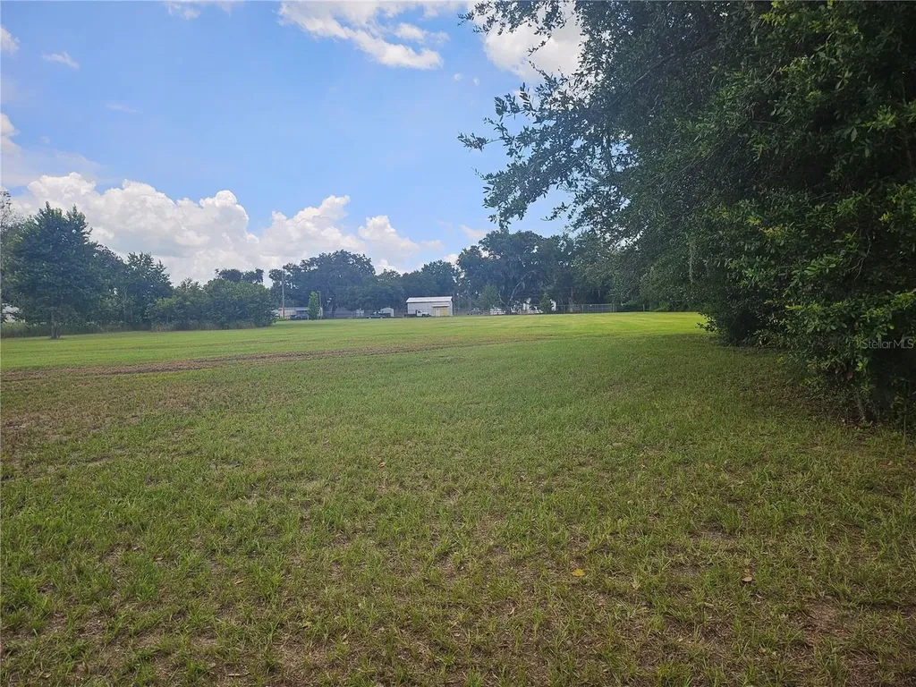 2452 Welcome Road Lithia FL 33547