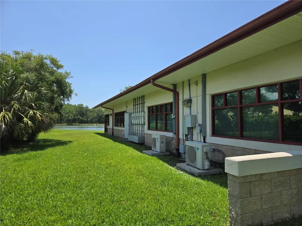 255 Pine Avenue N Oldsmar FL 34677