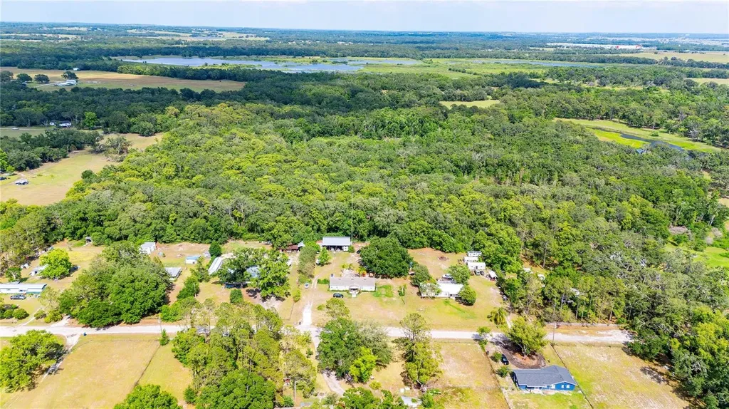 Bradley Drive Dade City FL 33525