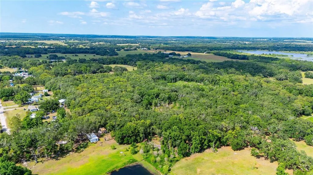 Bradley Drive Dade City FL 33525