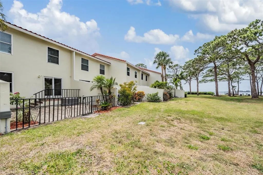 2700 Bayshore Boulevard Dunedin FL 34698