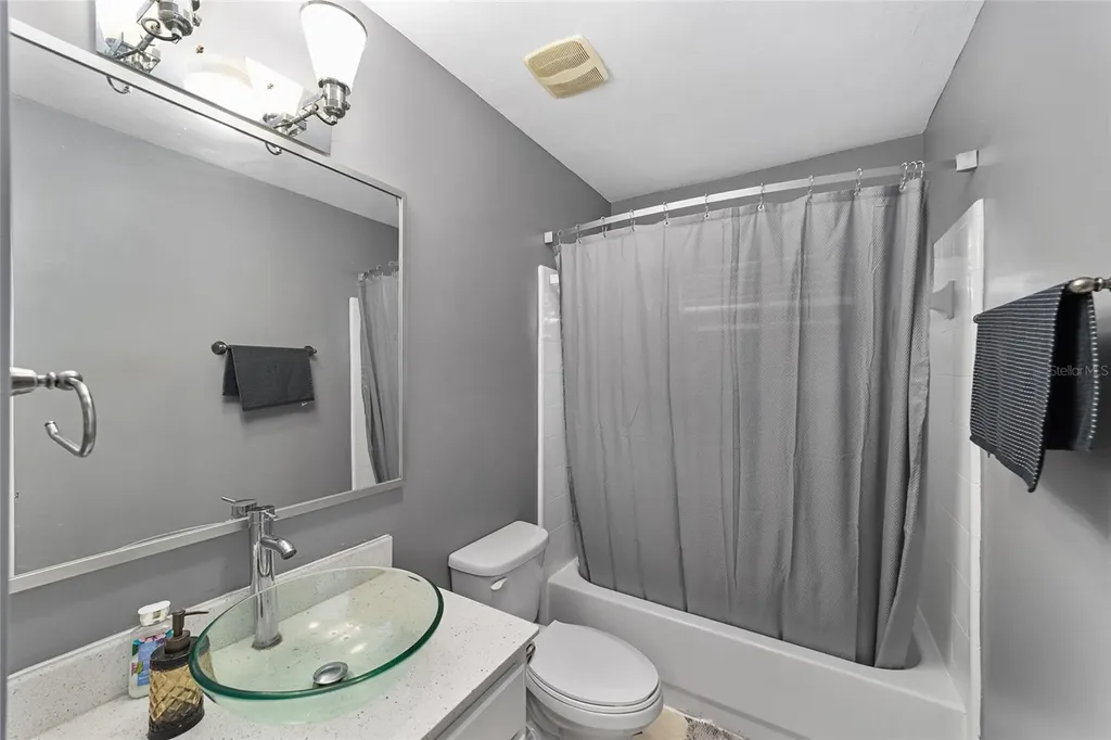 4308 NW 35th Terrace Gainesville FL 32605
