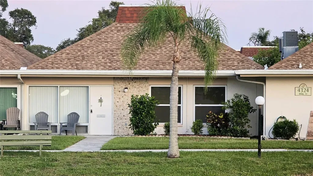 4324 Tahitian Gardens Circle Holiday FL 34691