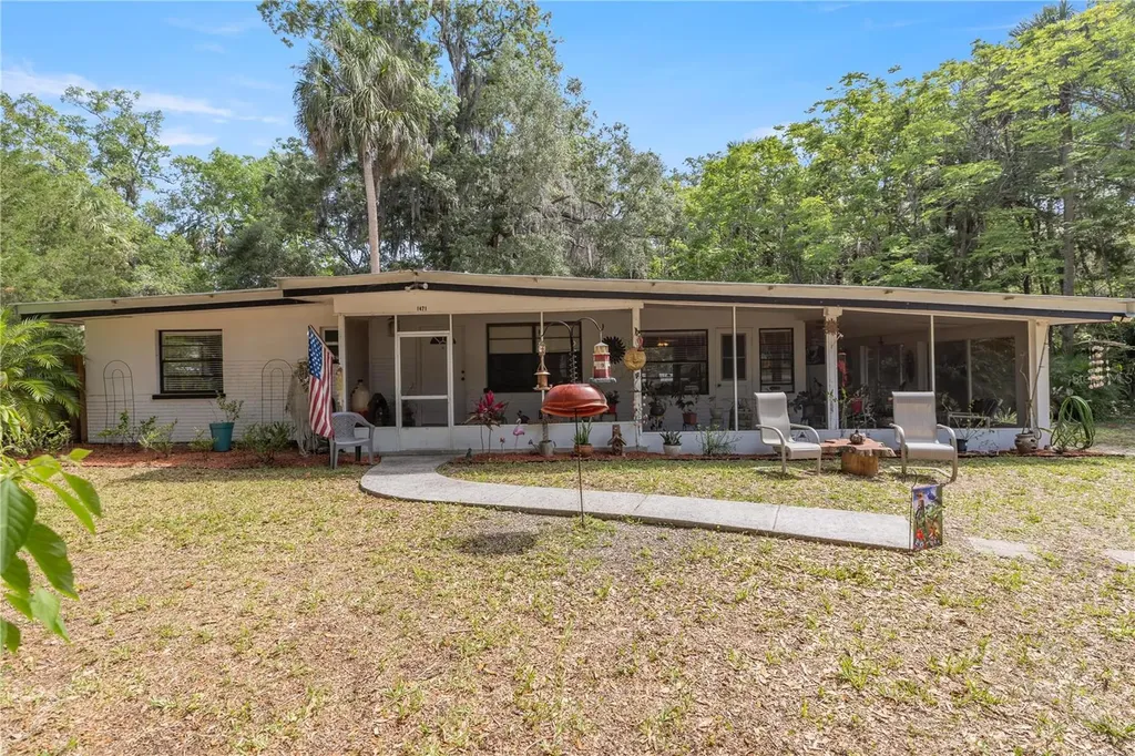 1471 NW 20th Street Crystal River FL 34428