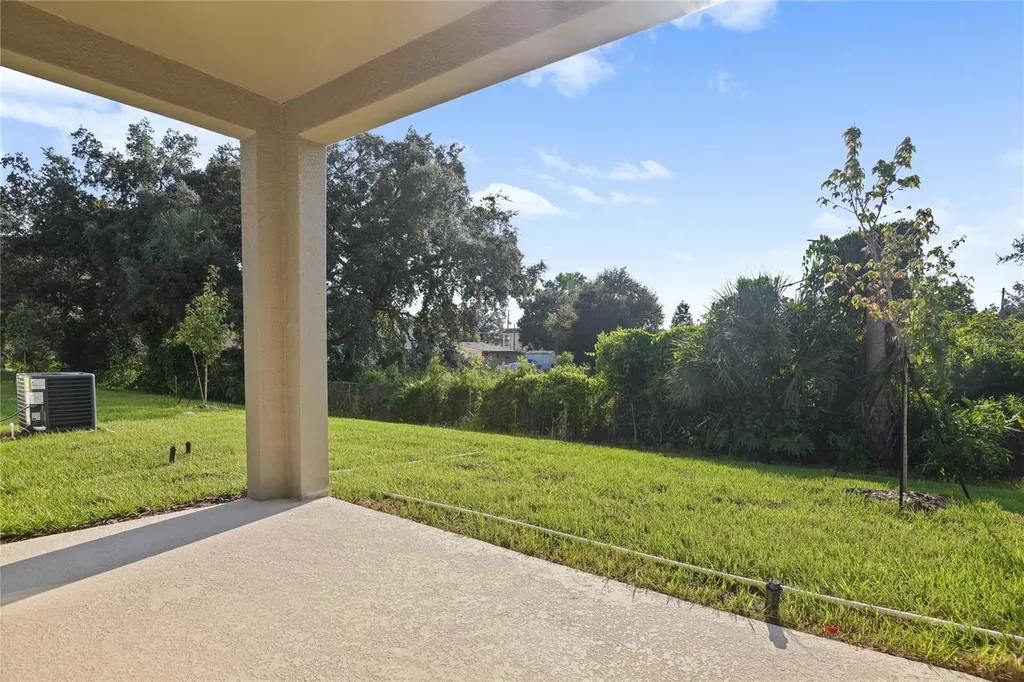 758 Lake Dell Avenue Dundee FL 33838