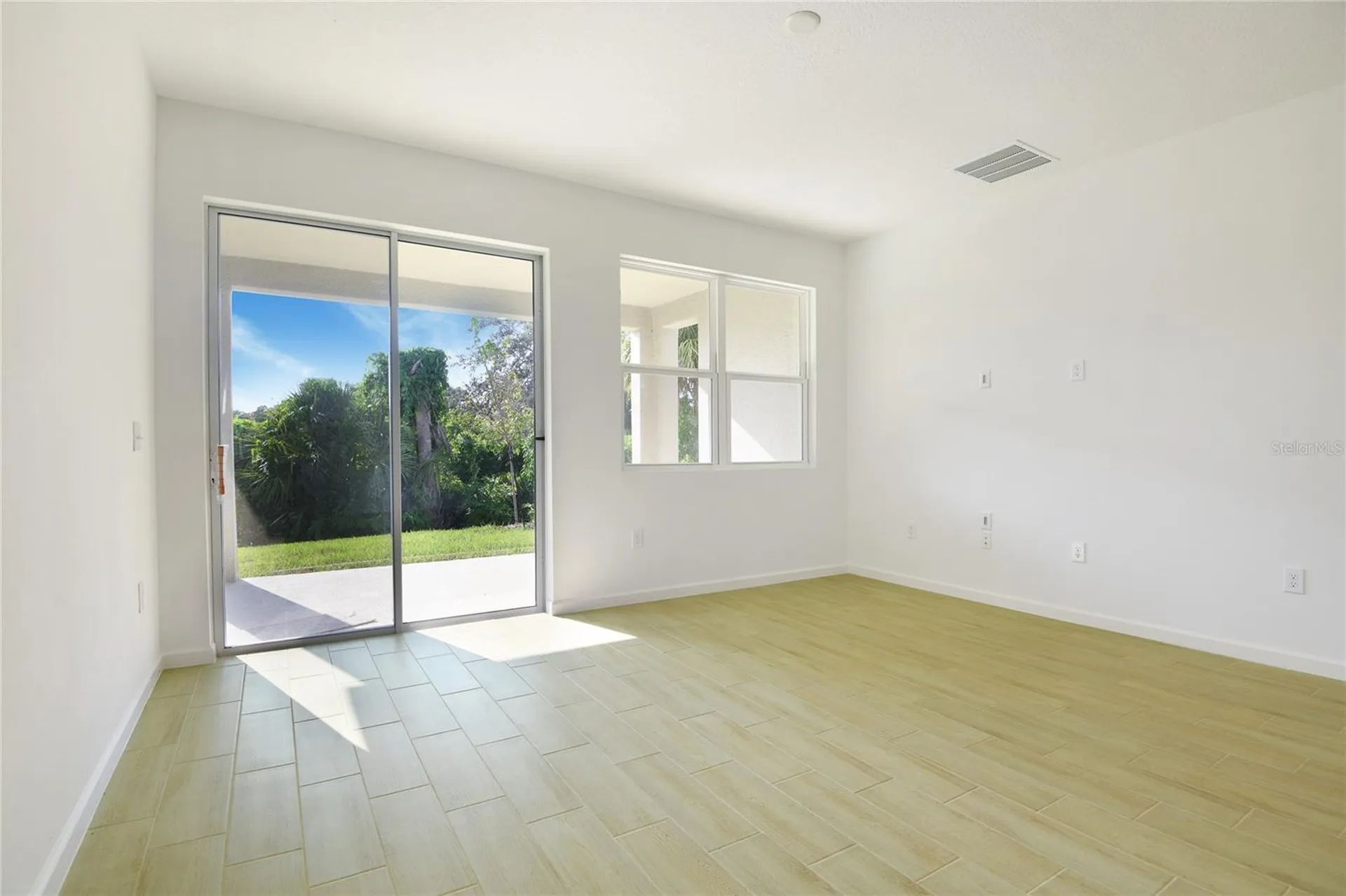 758 Lake Dell Avenue Dundee FL 33838