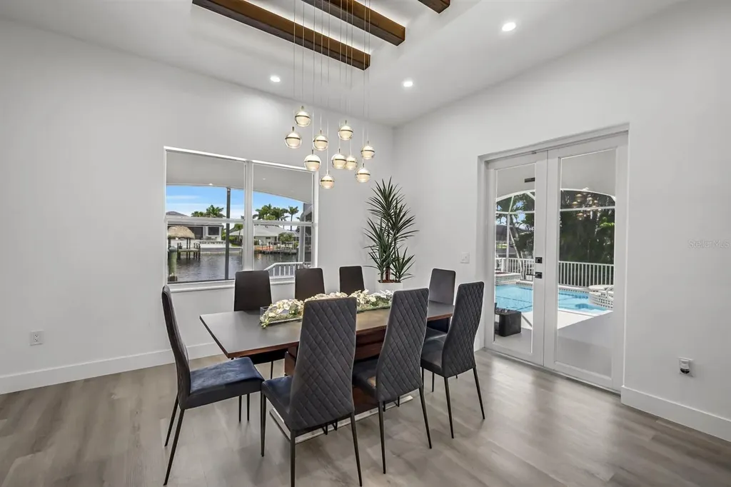 3917 SE 19th Avenue Cape Coral FL 33904