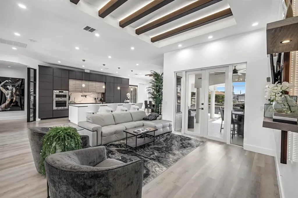 3917 SE 19th Avenue Cape Coral FL 33904