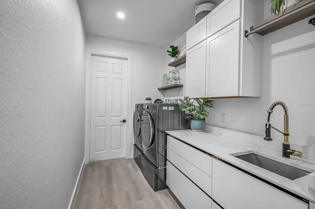 3917 SE 19th Avenue Cape Coral FL 33904