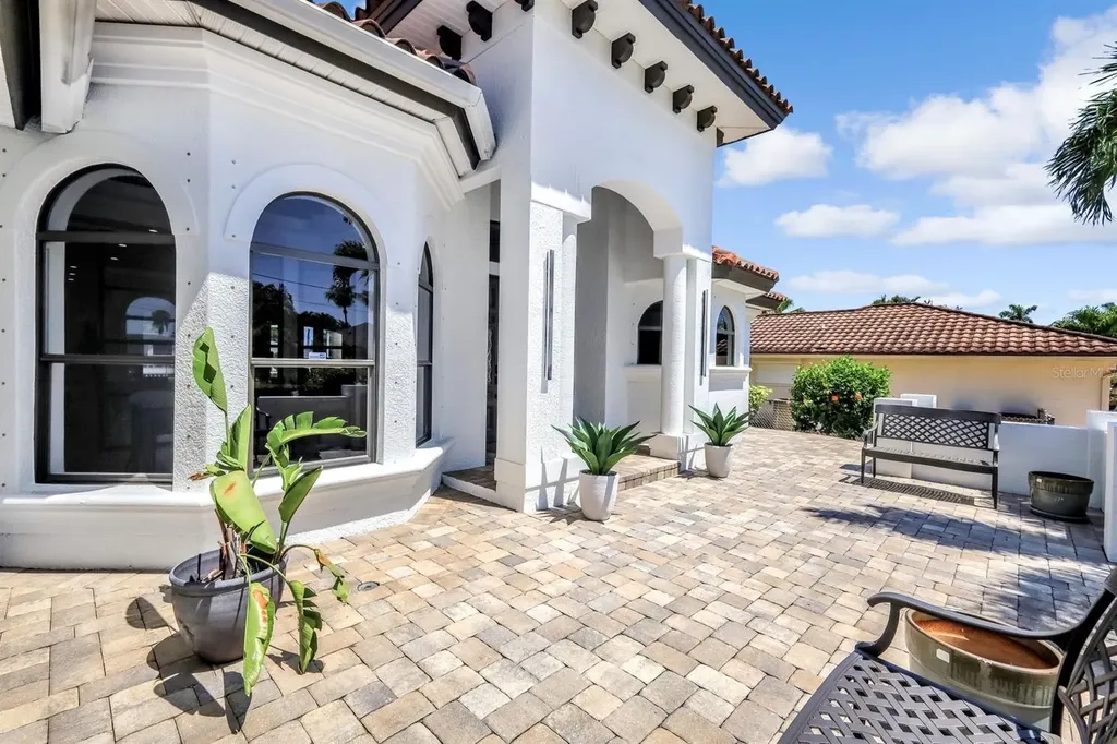 3917 SE 19th Avenue Cape Coral FL 33904