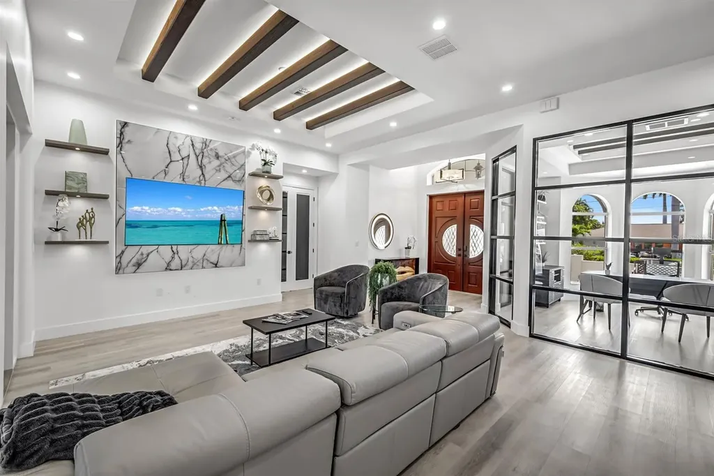 3917 SE 19th Avenue Cape Coral FL 33904