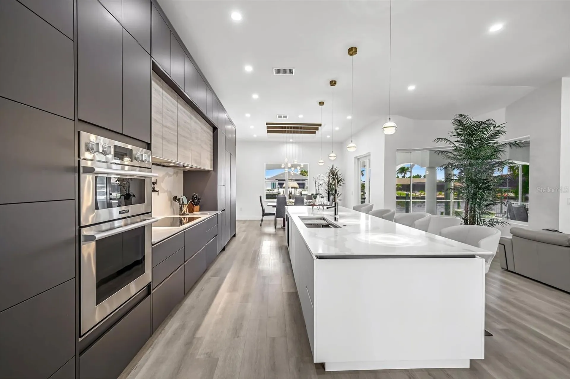 3917 SE 19th Avenue Cape Coral FL 33904