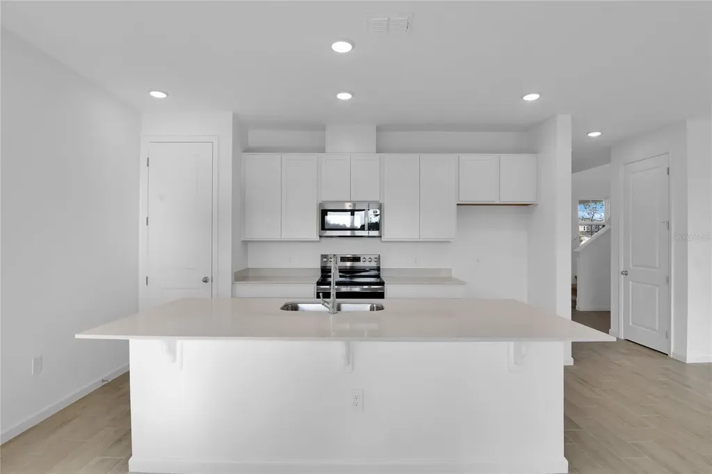 762 Lake Dell Avenue Dundee FL 33838