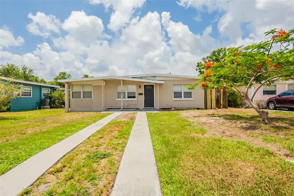 1020 58th Avenue N St Petersburg FL 33703
