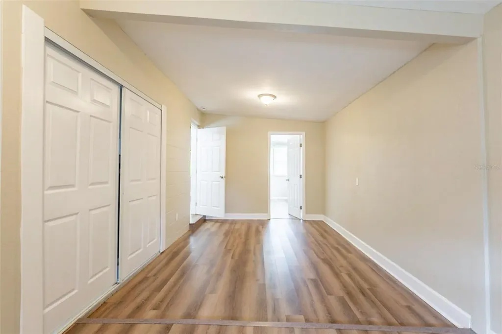 1020 58th Avenue N St Petersburg FL 33703