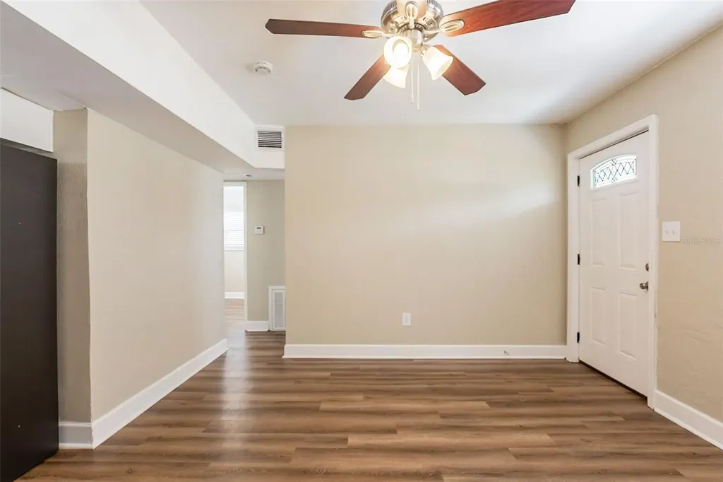 1020 58th Avenue N St Petersburg FL 33703