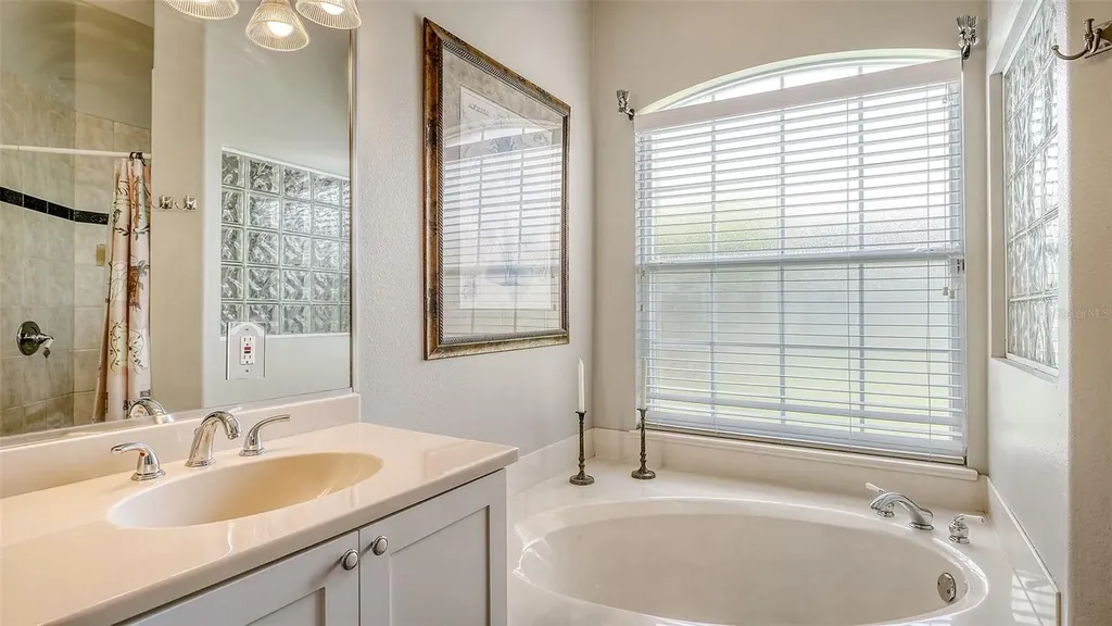 4612 4th Avenue E Bradenton FL 34208