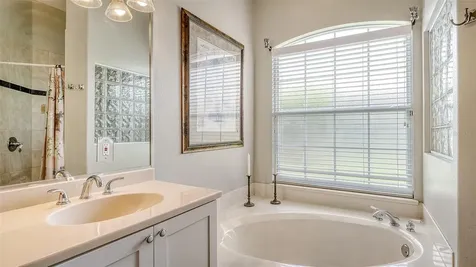 4612 4th Avenue E Bradenton FL 34208