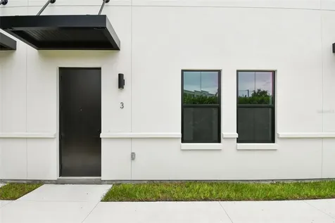 1218 E Kay Street Tampa FL 33602