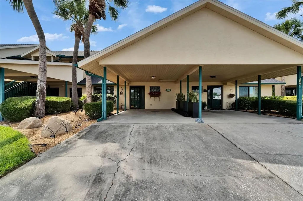 644 Yardarm Drive Apollo Beach FL 33572