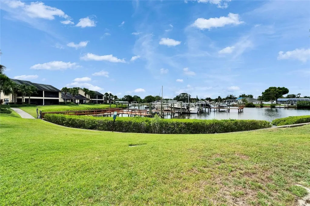 644 Yardarm Drive Apollo Beach FL 33572