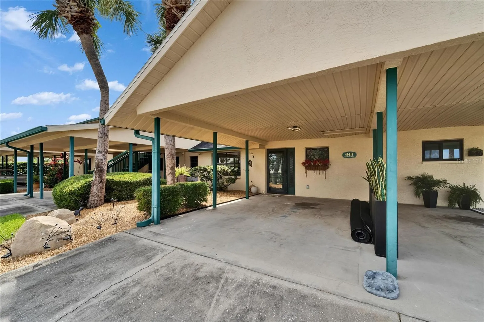 644 Yardarm Drive Apollo Beach FL 33572