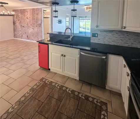 644 Yardarm Drive Apollo Beach FL 33572