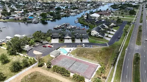 644 Yardarm Drive Apollo Beach FL 33572