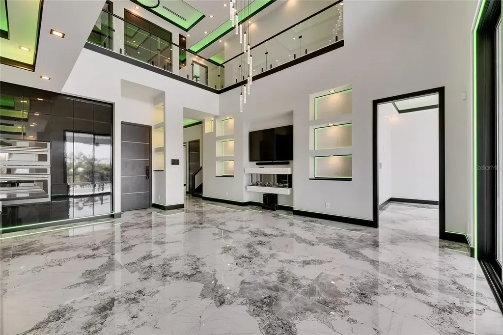 6526 Simone Shores Circle Apollo Beach FL 33572