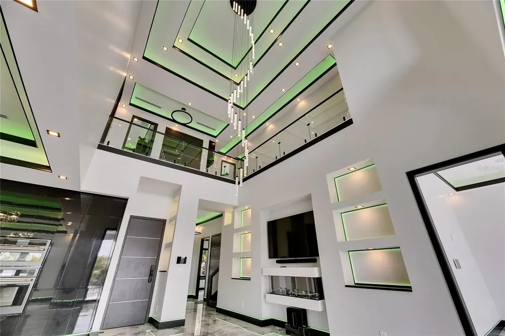 6526 Simone Shores Circle Apollo Beach FL 33572