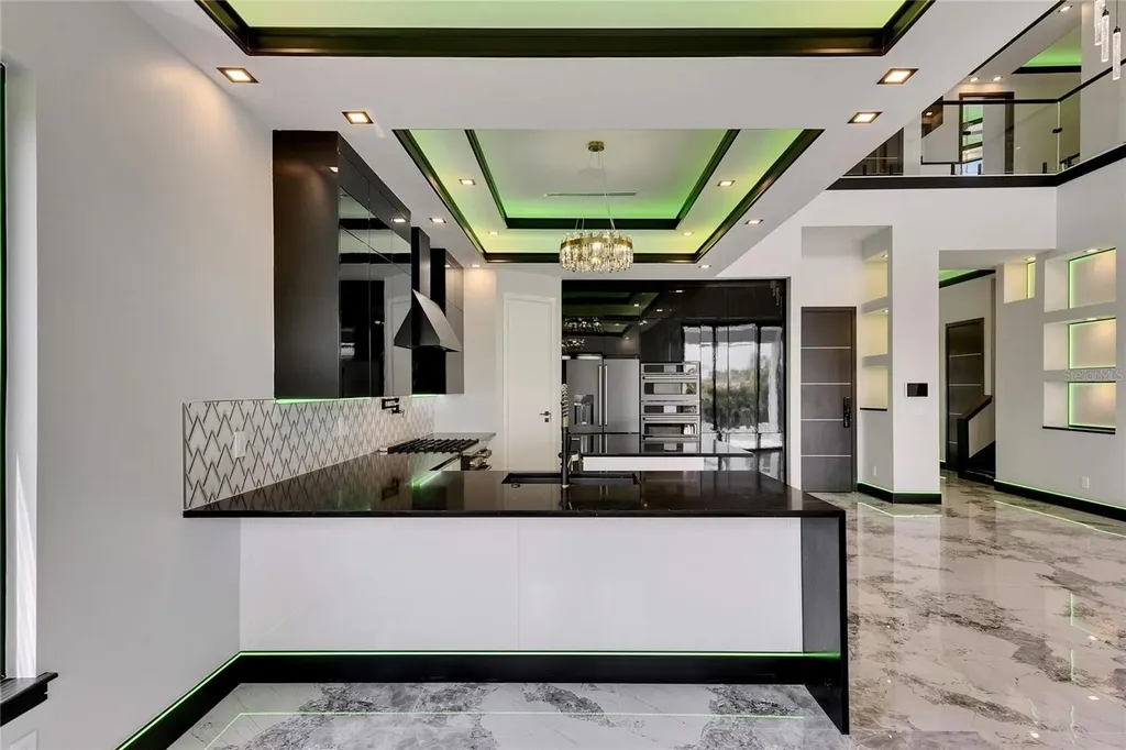 6526 Simone Shores Circle Apollo Beach FL 33572